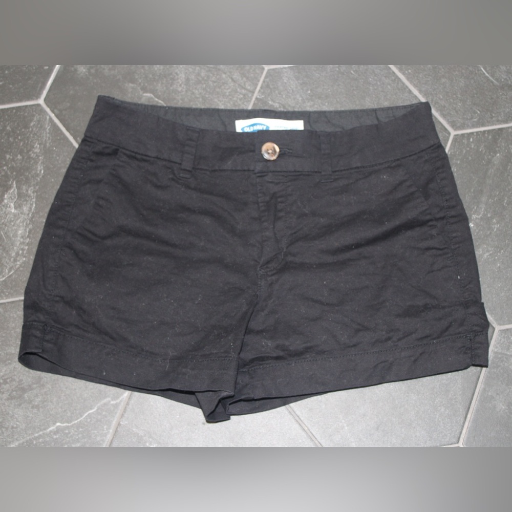 Old Navy Black Mid-Rise Everyday Shorts Size 2 Stretch Cotton